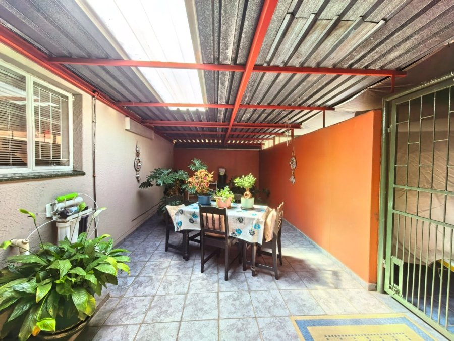 3 Bedroom Property for Sale in Vaalpark Free State
